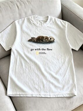 National Geographic White Otter Women Men T-shirt Unisex